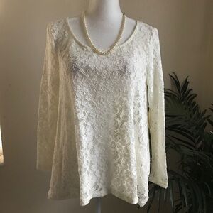 2/$20 NWT ME and U Stretch Lace Asymmetrical Hem Top S